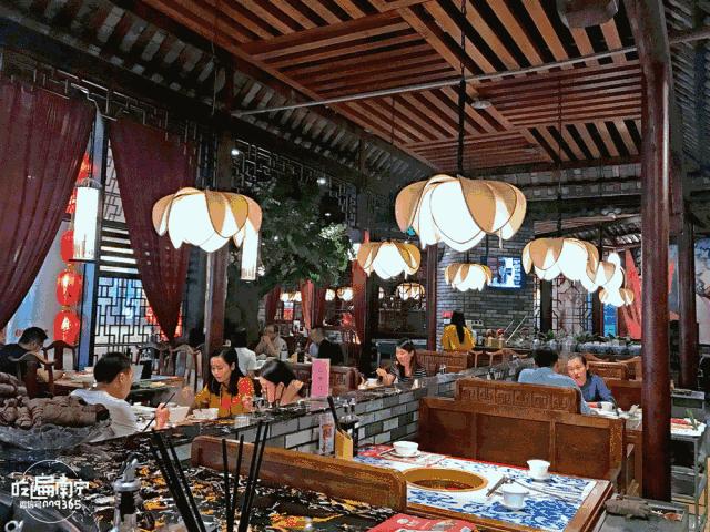 吐血整理成都20家米粉店,南宁夜宵聚餐推荐餐厅10人以上