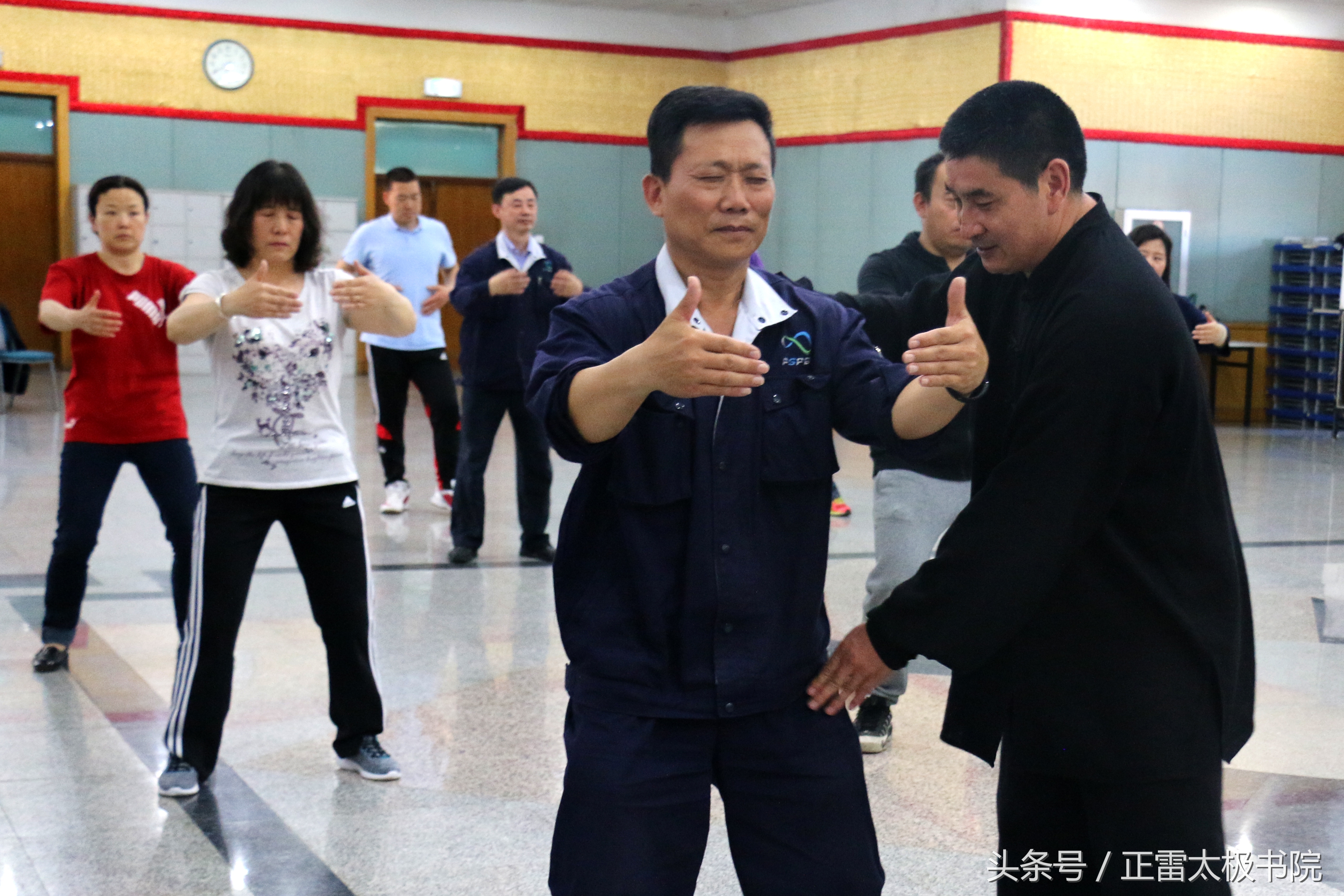 50岁站桩的正确视频教程,站桩50分钟的感觉