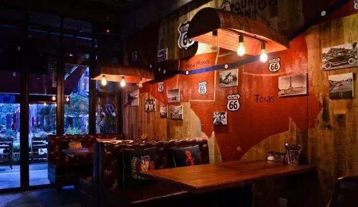 最豪华的音乐餐吧,一家氛围满满的音乐餐吧