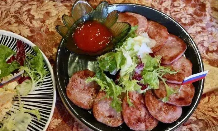 最豪华的音乐餐吧,一家氛围满满的音乐餐吧