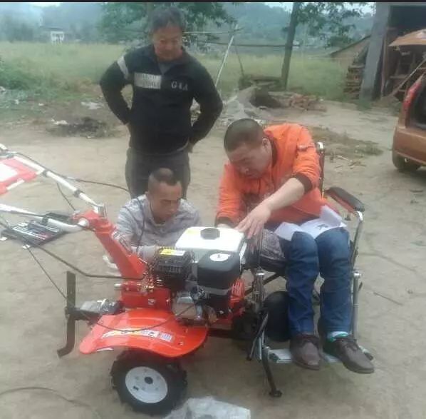 轮椅上的“网购达人”，身为隆昌人我挺你！