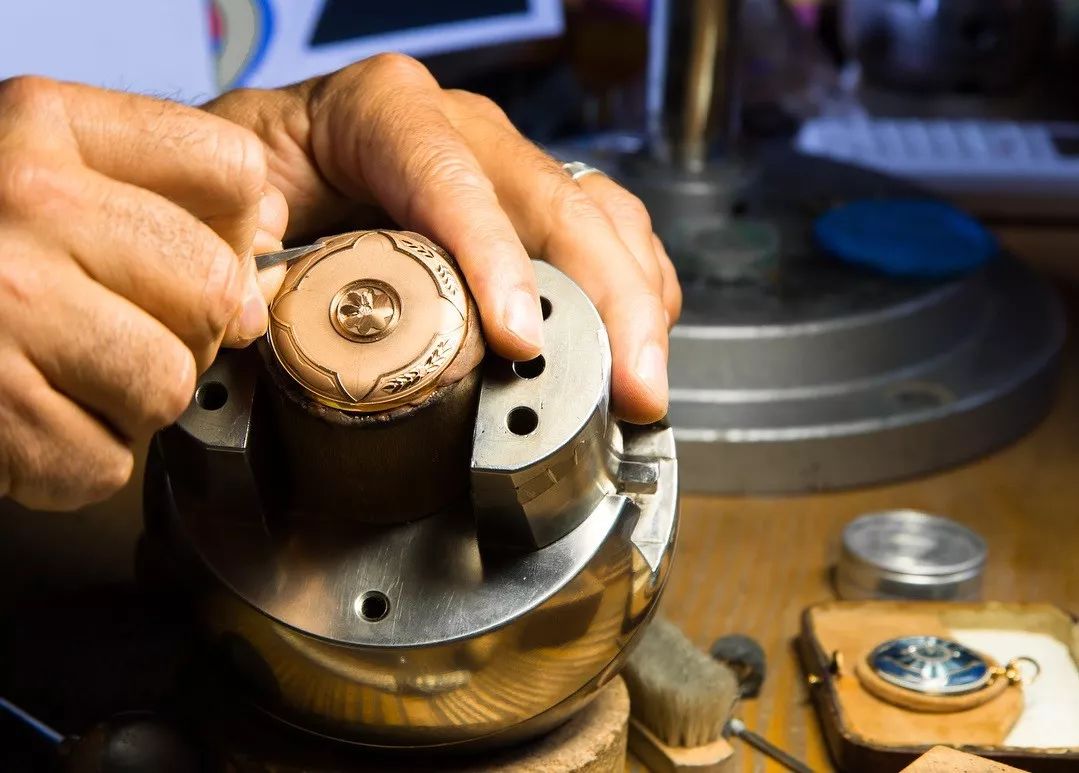 手表洗油保养视频,浪琴手表洗油保养价格