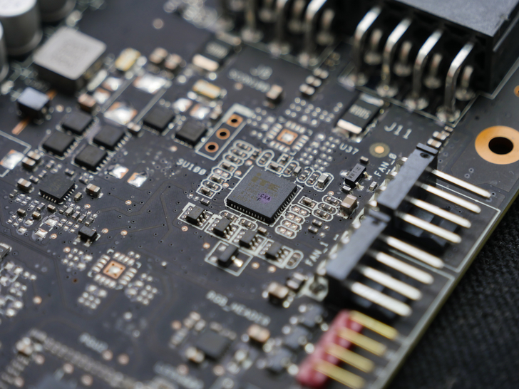 鍗庣rogstrixrtx3070,鍗庣rogstrixrtx4090