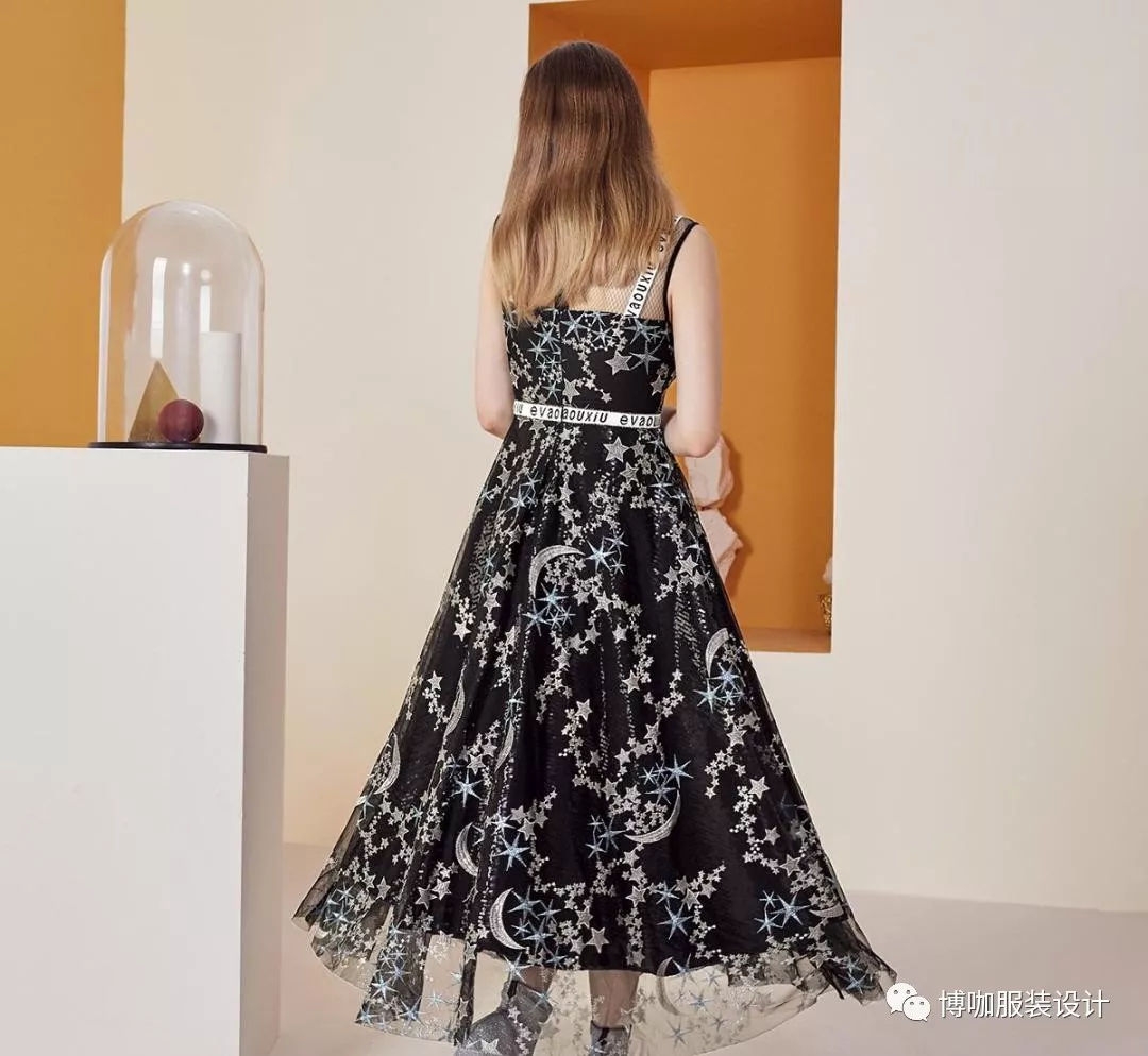 秋意正浓时尚外套,秋冬小众设计感衣服推荐