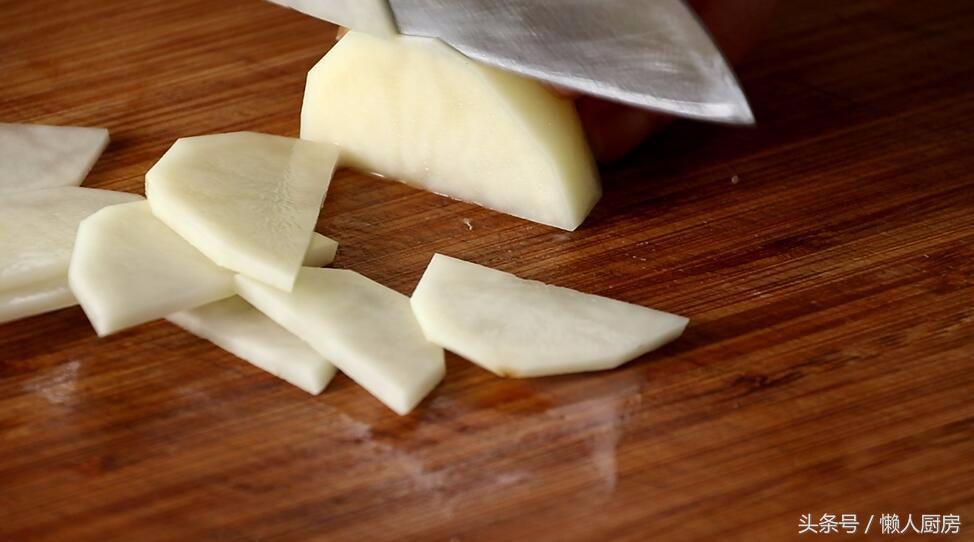 天气越来越冷了多做汤,天气渐渐转凉怎么做菜呢