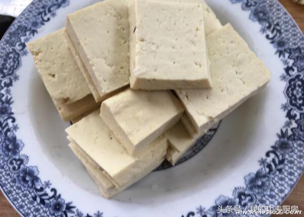 三文鱼和豆腐怎么做好吃又简单,三文鱼做成豆腐