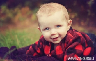 十个月的宝宝一喝奶就哭,五个月宝宝一喝奶就哭