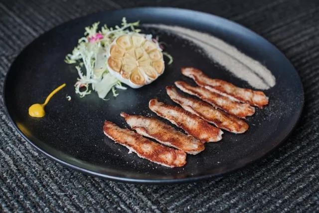 这家法式铁板烧最美的不是菜,是厨师