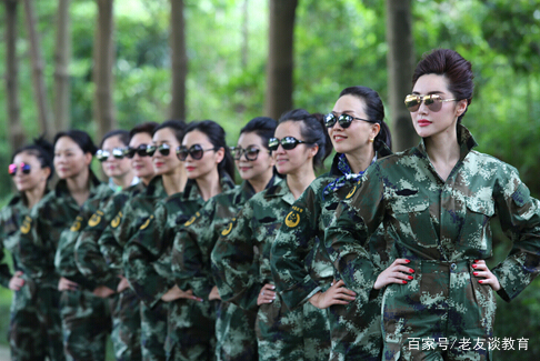 哪所军校适合女孩子报考,军校录取分数线低的军校