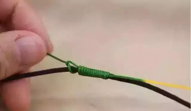 蜜蜡文玩手串绳子双股打结方法,文玩核桃手串单线打结方法