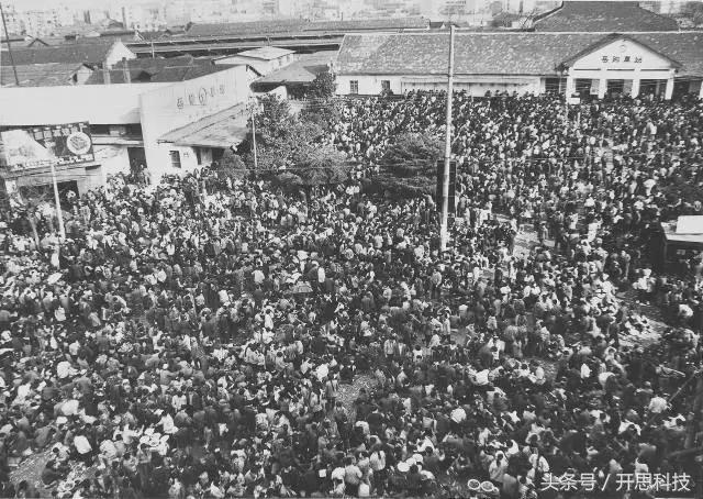 「人老了就开始喜欢怀旧」90年代的广州火车站，究竟有多恐怖？