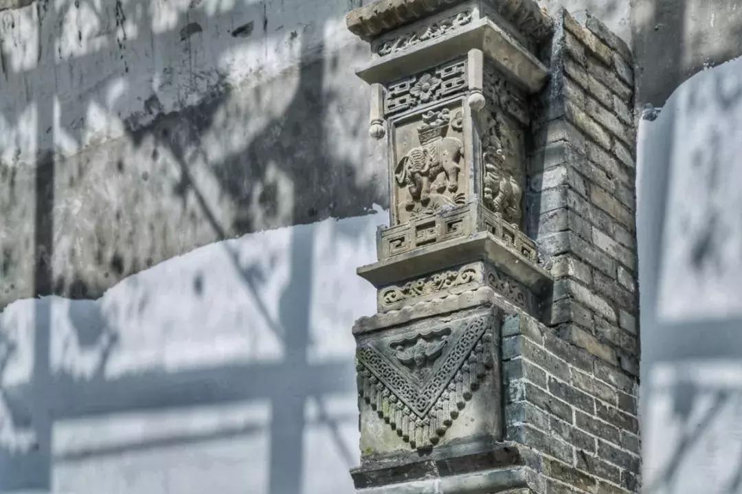 郑州足球小镇2019,郑州足球小镇有真草足球场吗