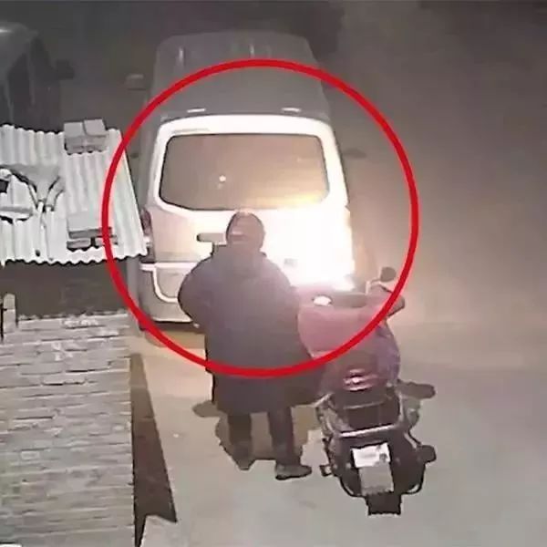 住在北京三环内与五环外的差别,在北京生活还是34线城市生活好