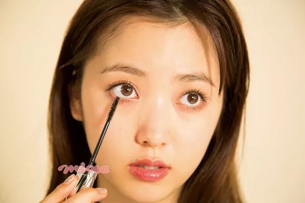 彩妆高光妆容图片女,彩妆小樱花妆容图片高清