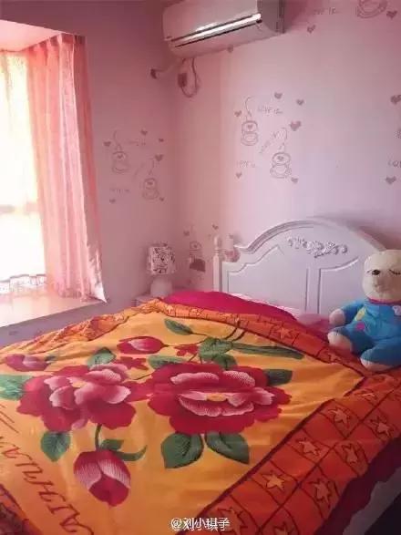 国庆放假回家，看到我妈做的新拖鞋，我哭了……