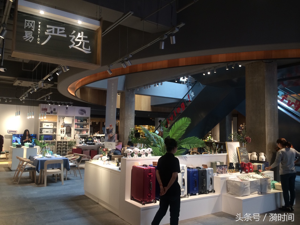 曲美家居和京东,曲美家居可以入手不