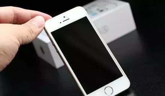 为什么iphone5s开不了机,为什么iphone5一年就停产了