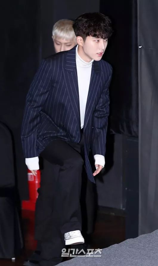 jennie闊╁浗绌挎惌,jennie绌挎惌鎺ㄨ崘