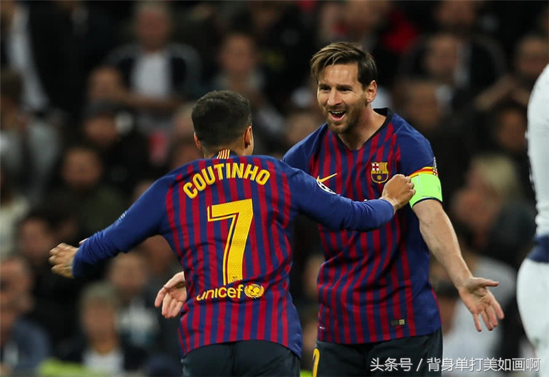 梅西摇头加飞吻动图,梅西摇头晃脑庆祝原视频