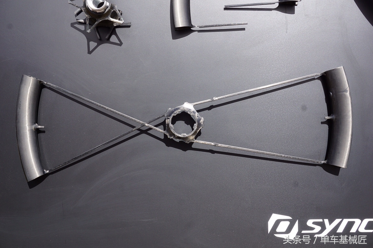 碳纤维轮组和碳辐条轮组,碳纤维轮组辐条张力不够会怎么样