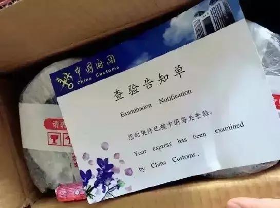 灏忓摜鍝ュ湪缃戜笂涔版満鍣ㄤ汉濂冲弸,灏忎紮缃戣喘鍏呮皵濂冲弸琚伔