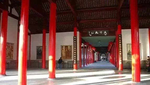 出去人从众,玄武为你安排了身边的风景