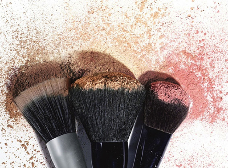 粉饼哪款好不油腻,正确使用粉饼