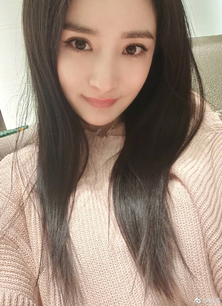 女星自拍晒合照,女星自拍晒照