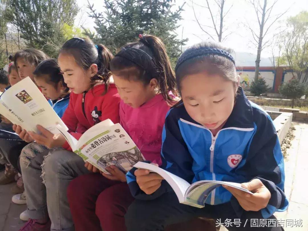 最美残疾女孩90后,90后最美女孩照顾父母