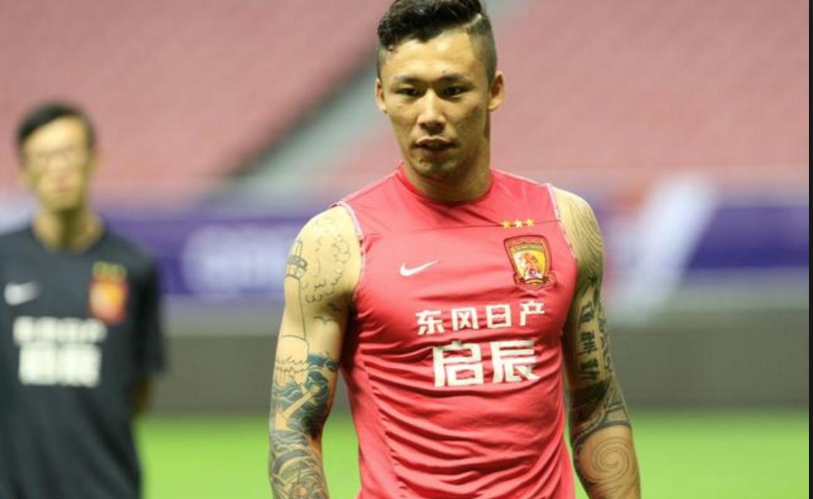 恒大亚冠曾诚受伤,恒大受伤国脚