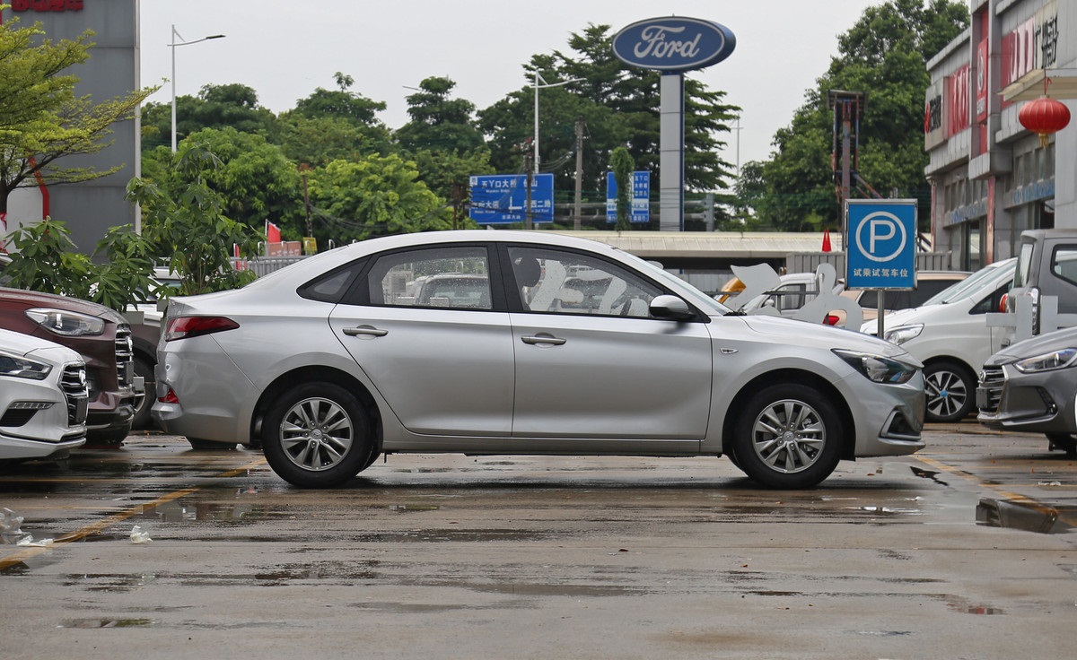 现代悦动1.8手动挡油耗多高,现代悦动1.6自动挡二手车油耗