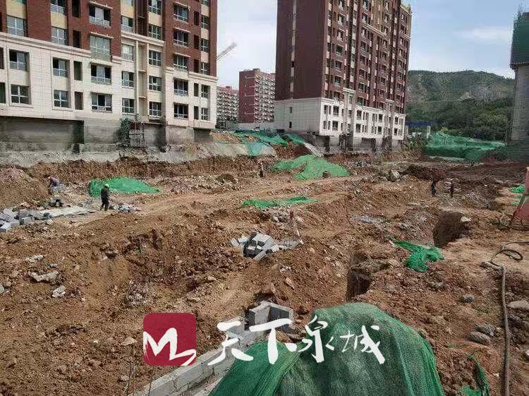 市中“黄黑榜”制度成治尘“杀手锏”38家单位首入“光荣榜”8家“逆袭”退“黑榜”