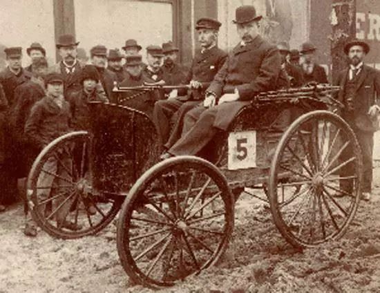 汽车型号都是怎么命名的,汽车的牌子是怎么来的