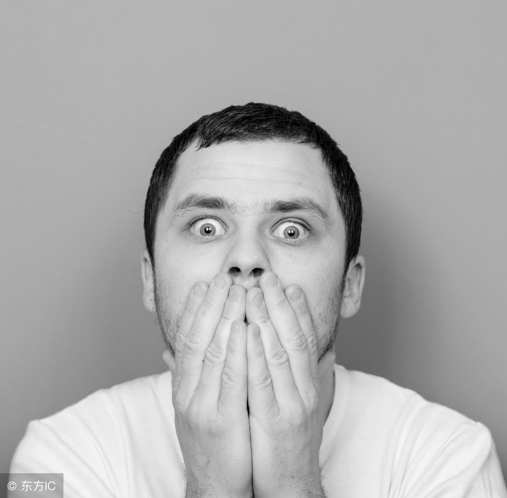 嘴唇黑猪肝红怎么回事,嘴唇发紫发黑还有斑点