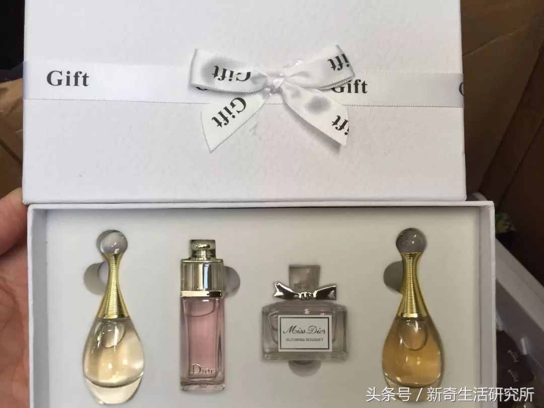 怎么分辨代购的东西有没有假货啊,代购的东西如何辨真假