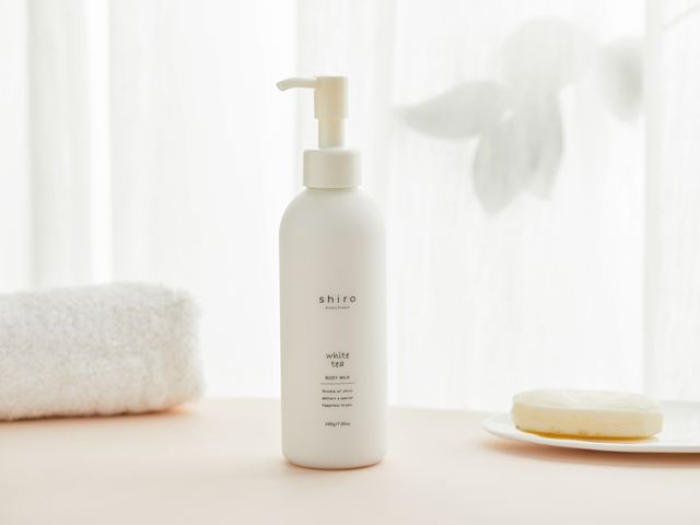 滋润好闻不粘腻的身体乳,持久留清淡香味的身体乳