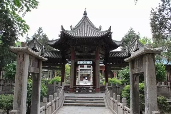 设计师去广州网红景点,西安必去十大网红景点图片