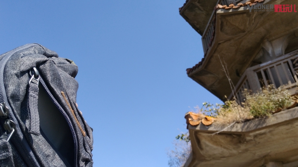 轻巧小背包,容量大且小巧轻便的背包