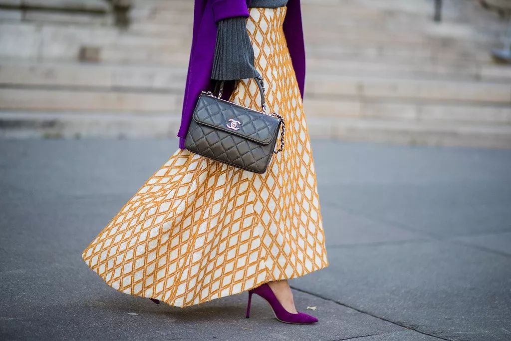 好看的格纹毛衣非常百搭好看,明星同款棋盘格开衫毛衣