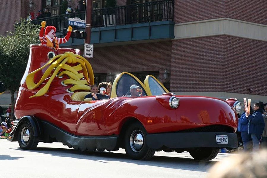 开不起超跑还买不起鞋吗？“跑车球鞋”了解一下？