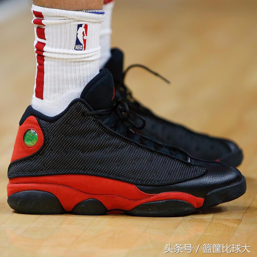 月球漫步者致敬迈克尔-杰克逊！10月9日NBA球鞋赏析