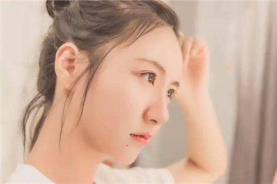 女人10处有痣是富贵痣举例,女人这几处有痣是富贵痣