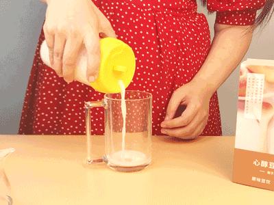 豆浆牛奶苹果汁的营养,适合春天喝的营养豆浆