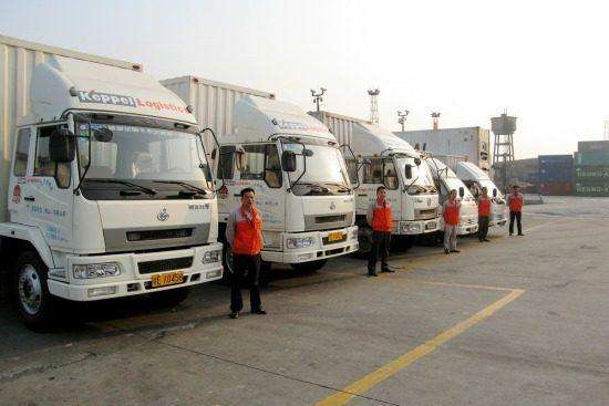 为什么现在物流公司都急招司机,物流公司招司机自己租车靠谱吗