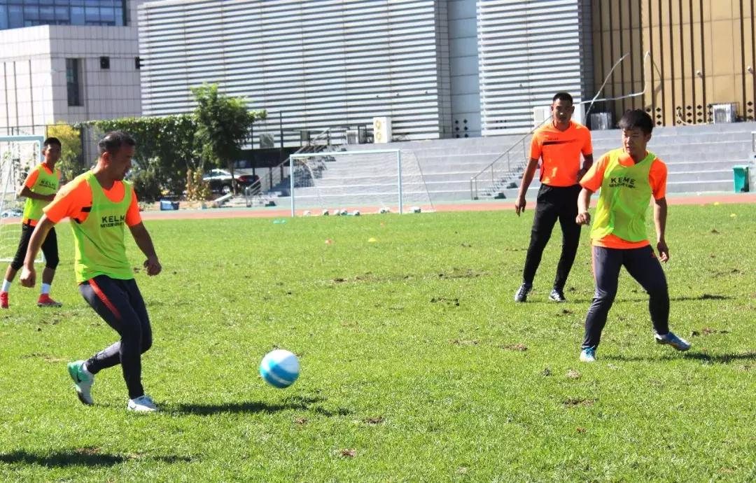 国家队教练组于根伟,于根伟的教练