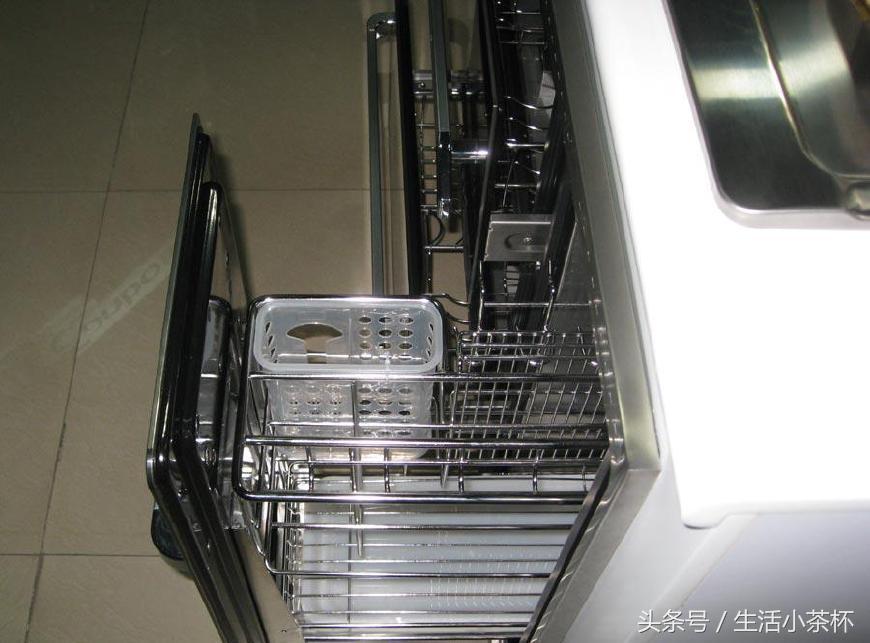 厨房万万不能买的三种电器,家庭厨房最不实用的电器是什么