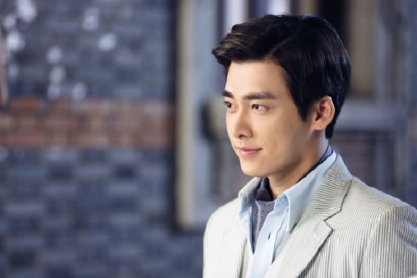 李易峰为什么能演百里屠苏,李易峰饰演百里屠苏图片