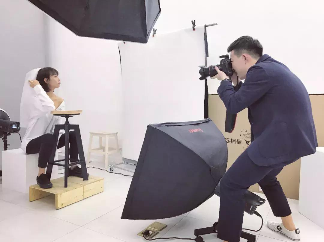 女生精致的证件照,最美证件照必修课