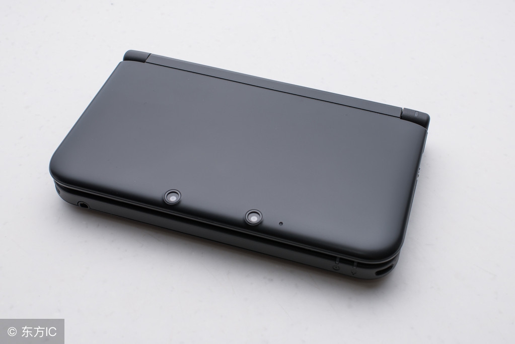 3ds和psv都是掌机吗,psv和3dsll哪个值得买