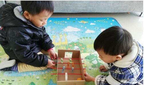 如何用废大纸箱给孩子做玩具,变废为宝做儿童玩具